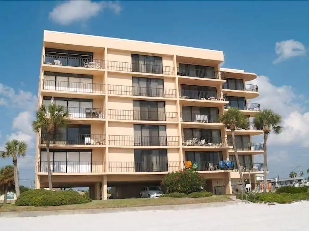Trillium 2A Desired South Corner/large Balcony/beach Views!