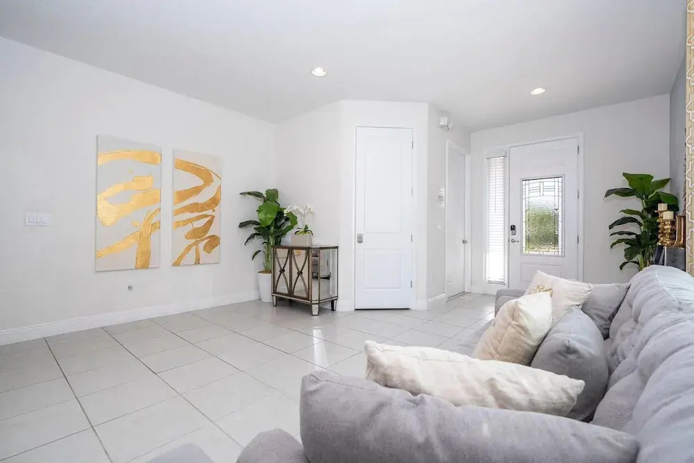 510 BS - 5BD Elegant Escape: Private Haven