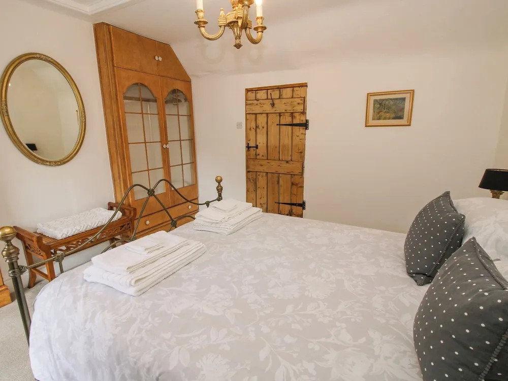 Queens Cottage