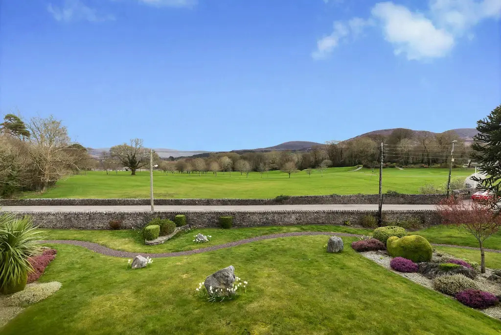 Semi-detached house, Kenmare