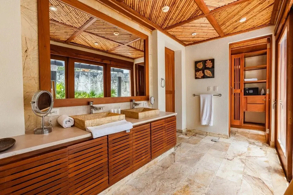 Rustic Private Bungalow at Green Village w Picuzzi Included