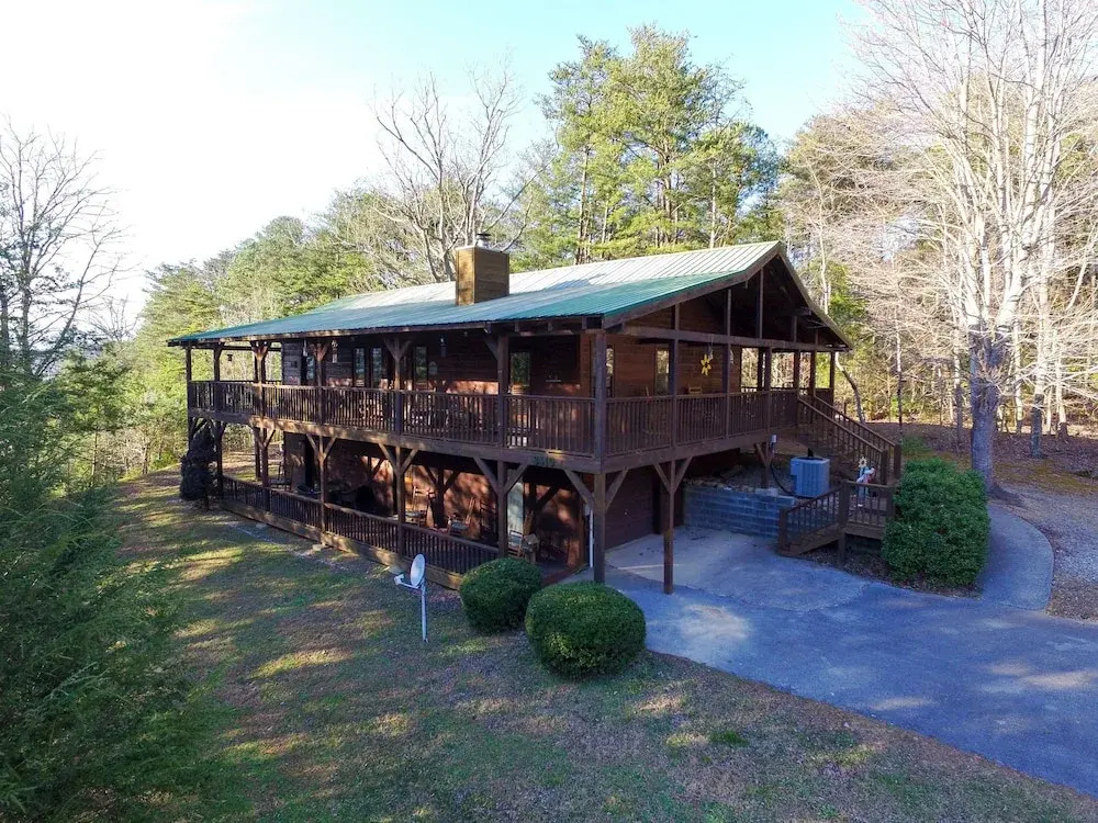 BOUNDARY HAVEN - 3 Br Cabin