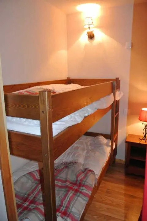 Agence Des Orres - Les Erines - T4 + Coin Nuit - MZ1205