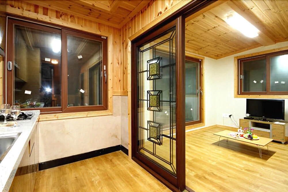 Yangyang Mori-ui-eondeok Pension
