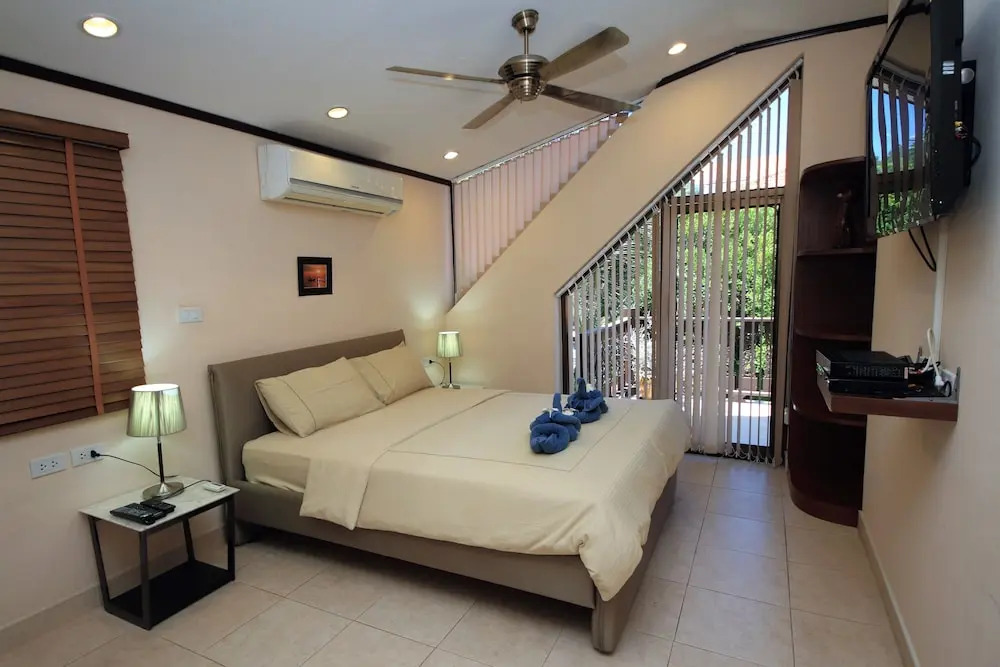 Beachfront Resort Villa Fleur w Private Pool at Only 20 Meters From Beach