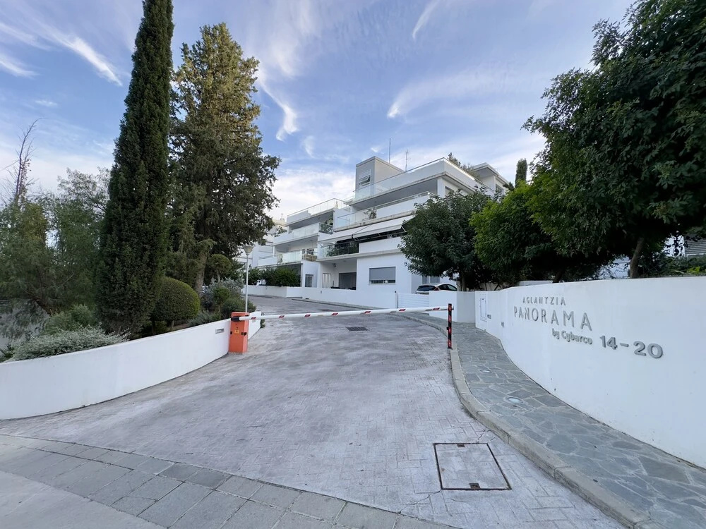 Welcome to Our Luxurious 1-bedroom Private Residence With a Special Patio