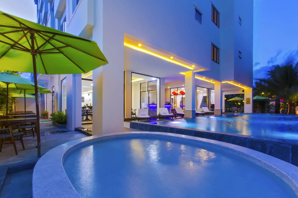 Ally Beach Boutique Hotel Hoian