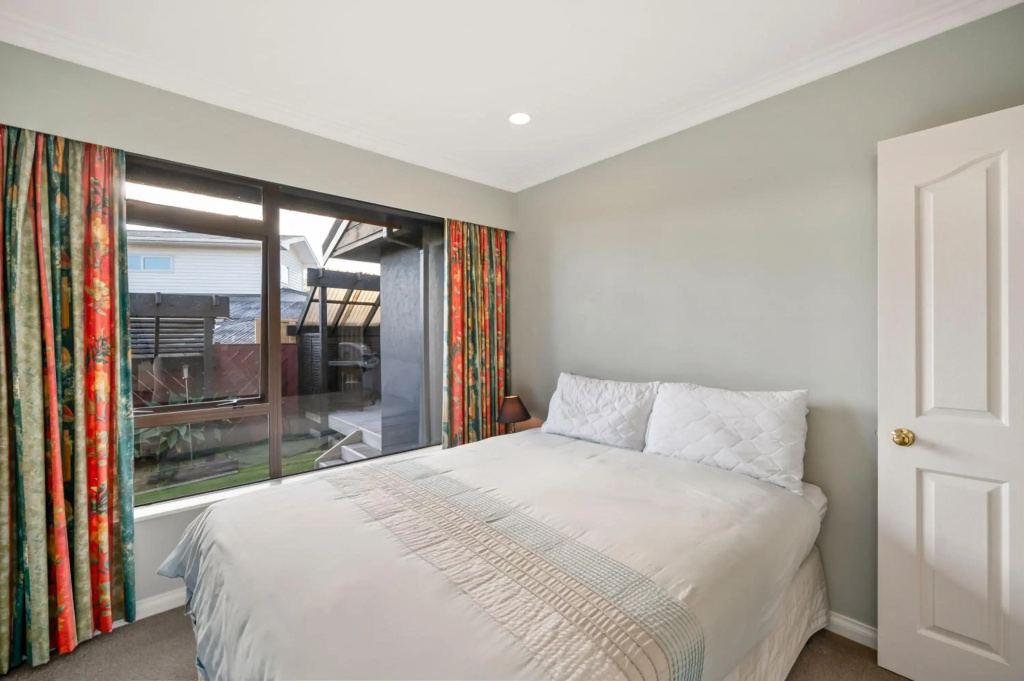 Taupo Escape - Rainbow Point Holiday Home