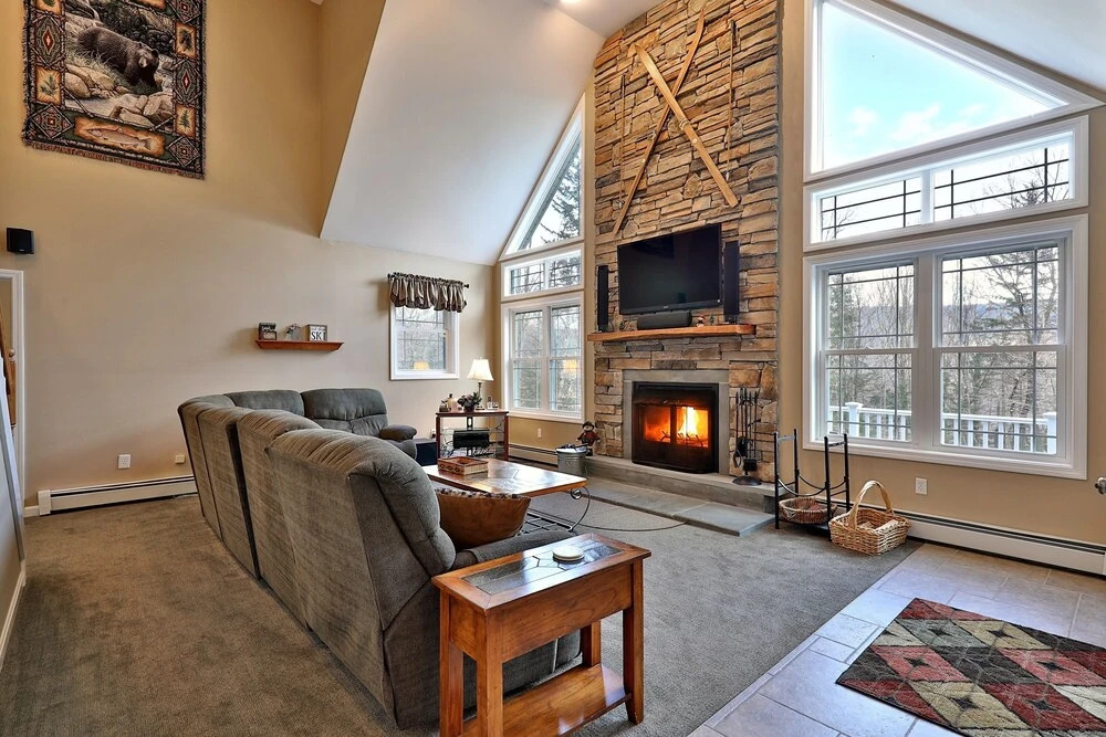 The Queens Croft V2 - Luxury Killington Ski Home. Newer. Better. Ski-ier. 3 Bedroom Home