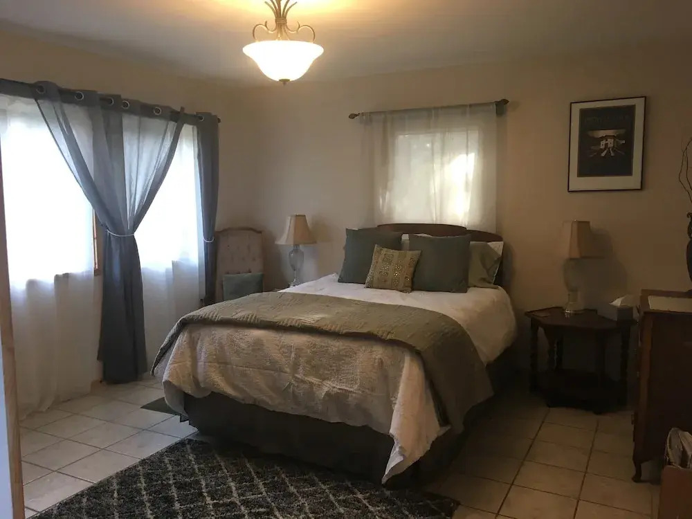 Stone Crest Cellars B & B