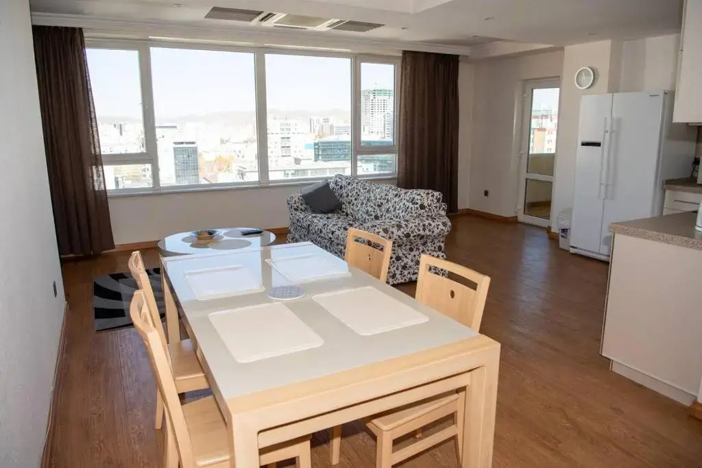 Lovely 2 BR unit with city view
