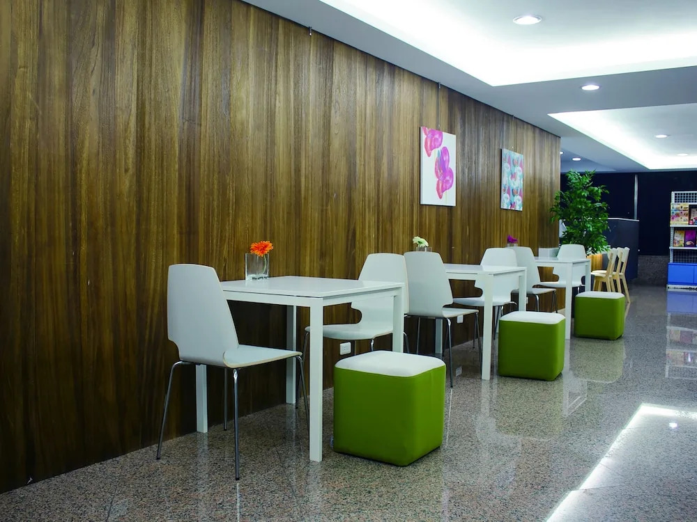 Yuan Yu Hotel