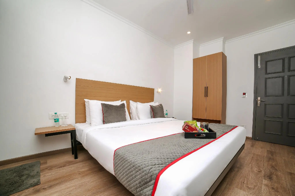 OYO Townhouse 067 Chattarpur