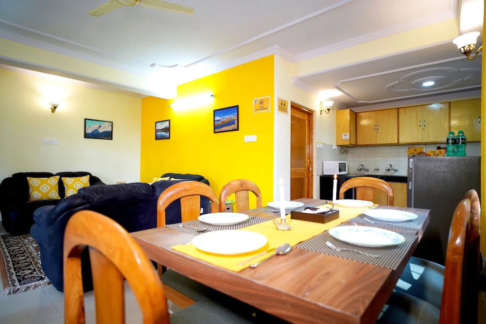 Hill Songey by Dumnu Homes