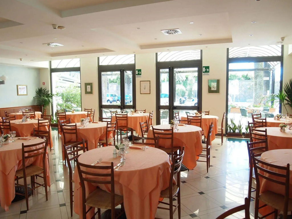 Piccolo Hotel