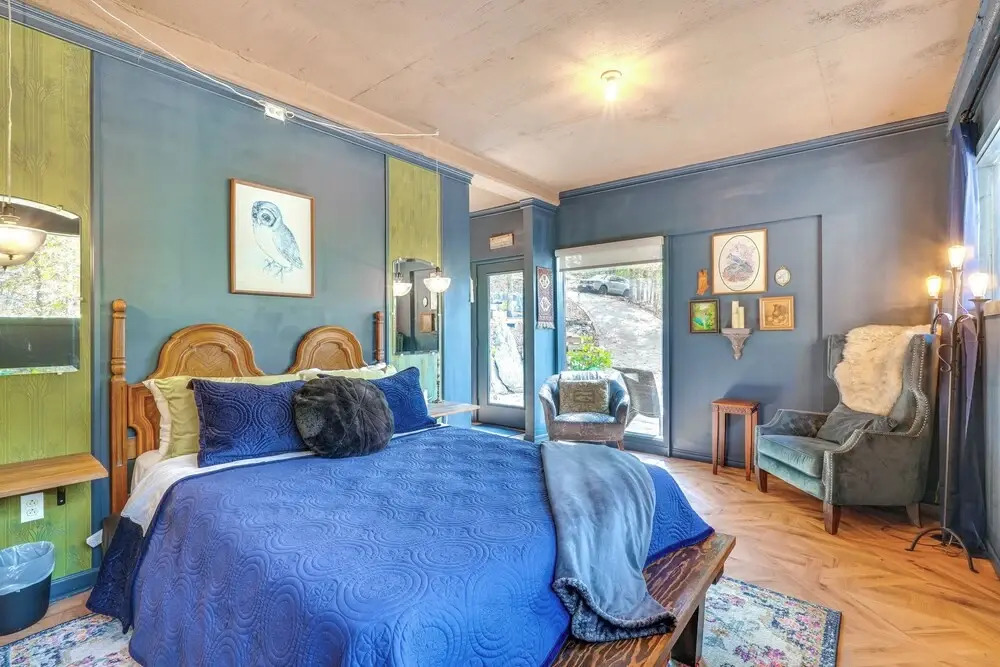 Grill & Rooftop Deck: Cozy Hideaway in Garfield