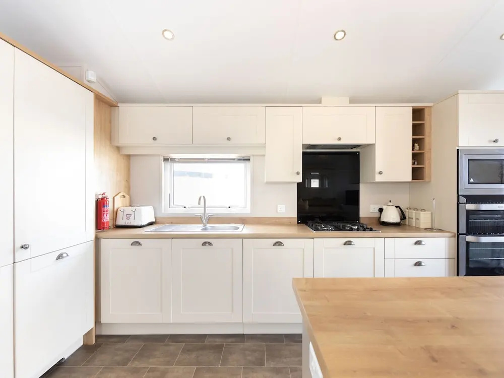 Cosy Home in Hastings With Balcony