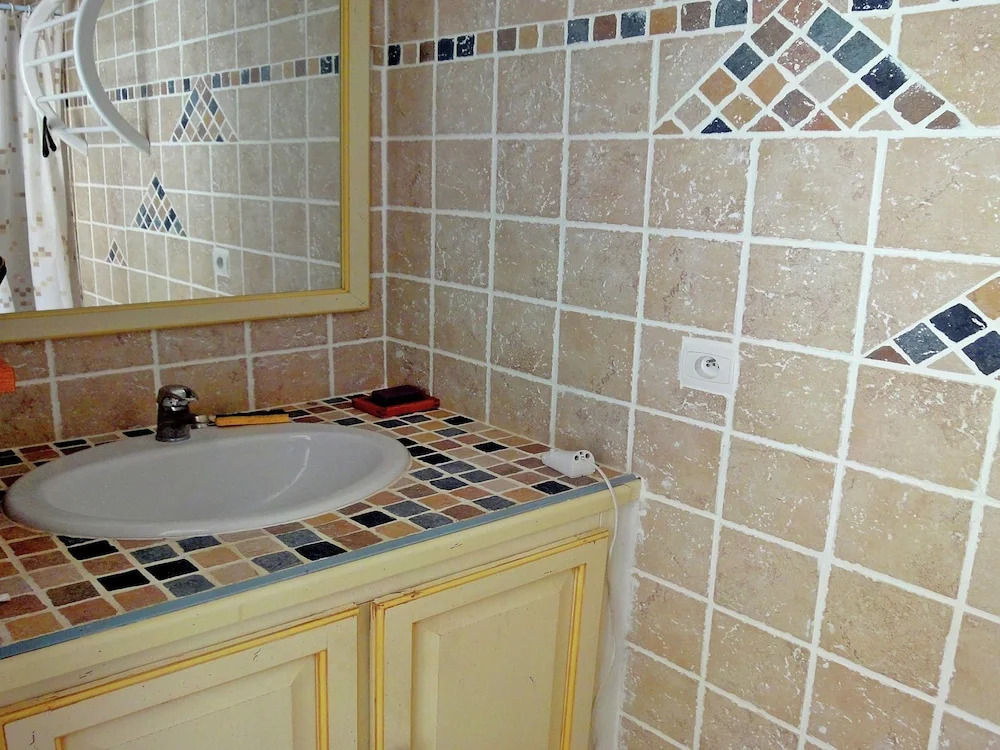 Country-style Villa With Private Pool, Walking Distance From Flayosc