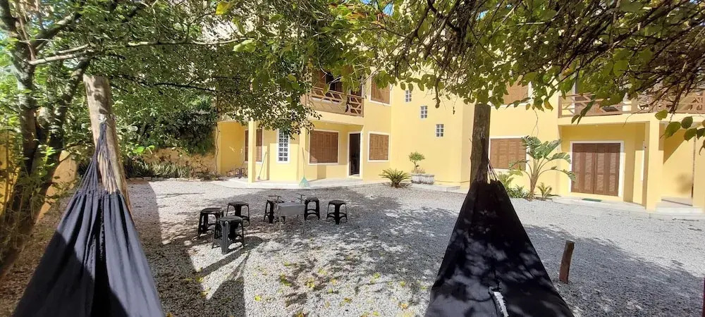 Casa Amarela Espaçosa no Campeche
