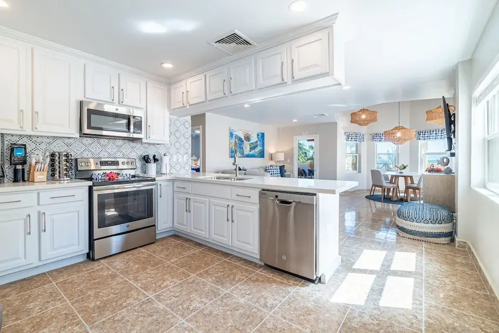 Miramar Villas
