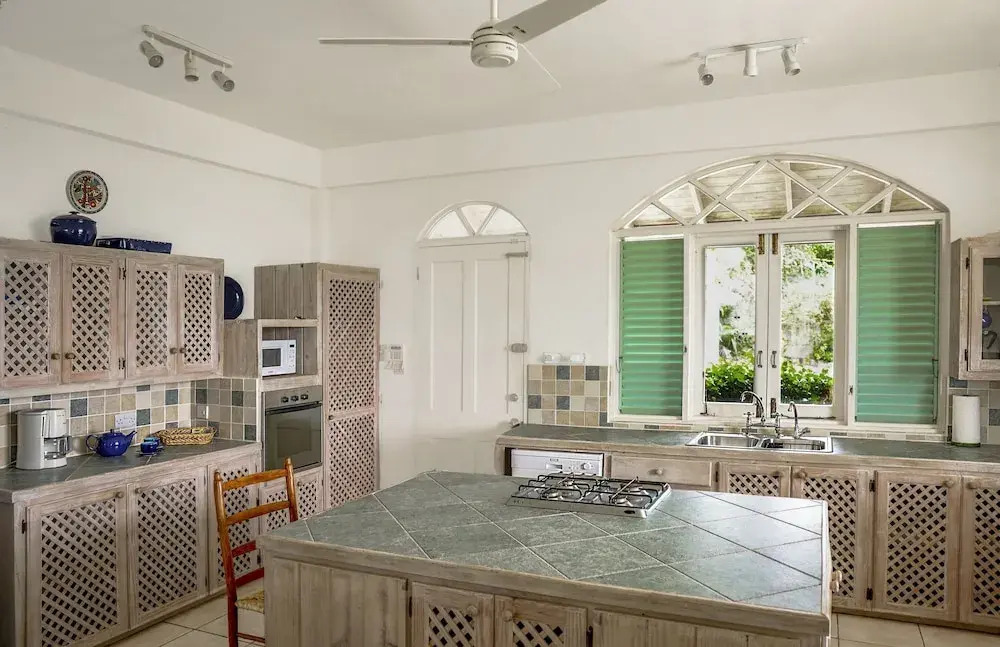 Zephyr Hill - 2 bedroom Villa with awe inspiring views 2 Villa by RedAwning