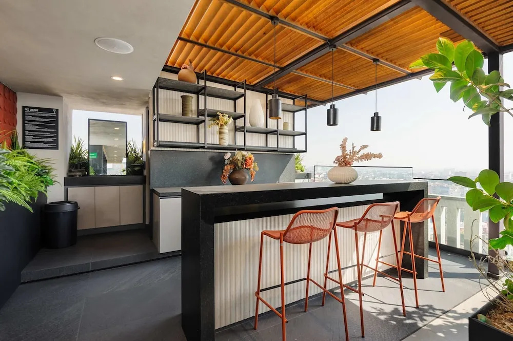 w Modern Cozy 1BR w Terrace in Tabacalera