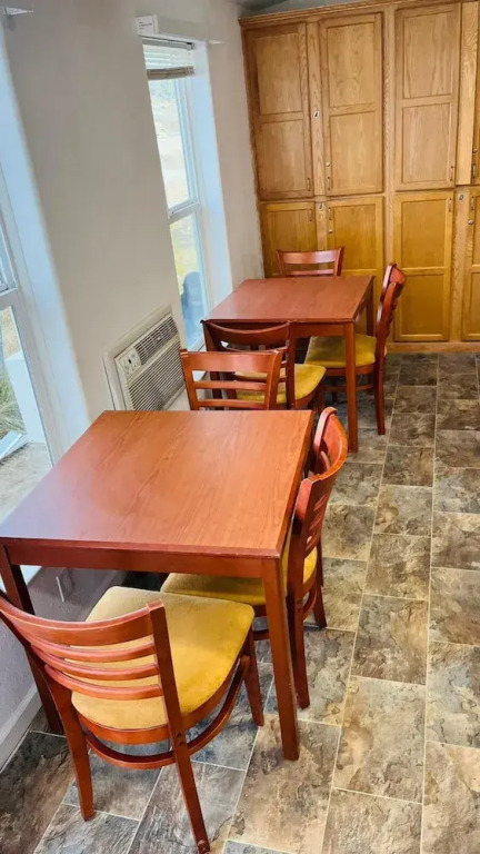 6 Plex Rental