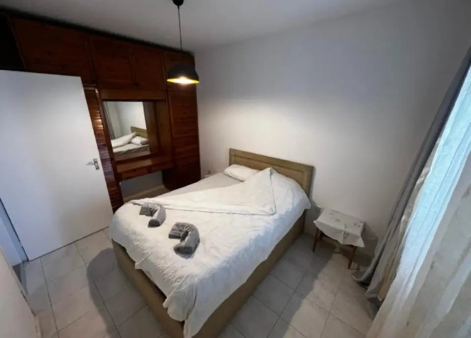 Girne Center 3 rooms 150 m to Beach
