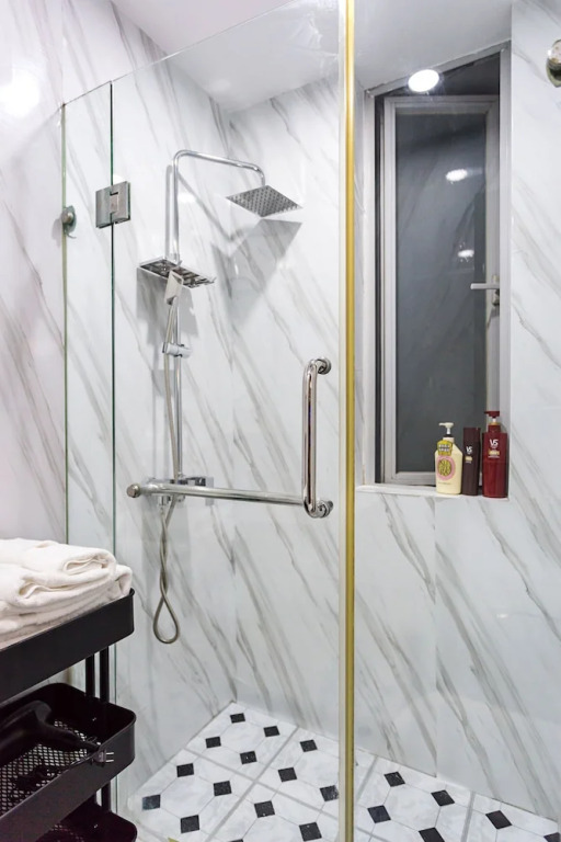 Wonderoom Design Apartment on the Bund