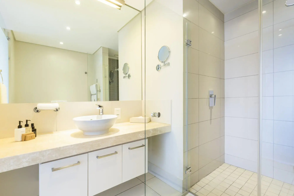Lawhill Luxury Apartments - V & A Waterfront