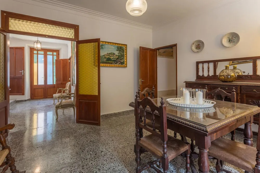 Can Cosset Holiday Home