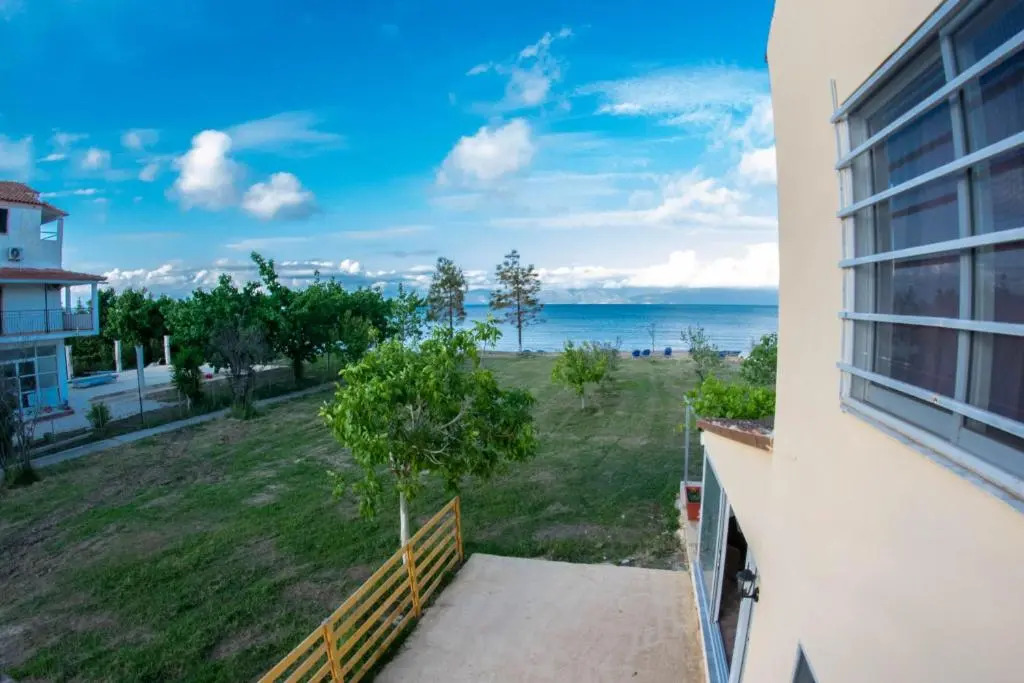 Sandy Beach Houses - Sea View