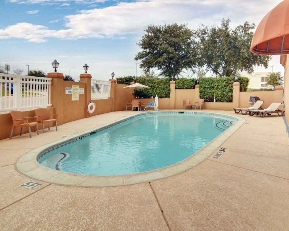 Spark By Hilton Grapevine DFW North