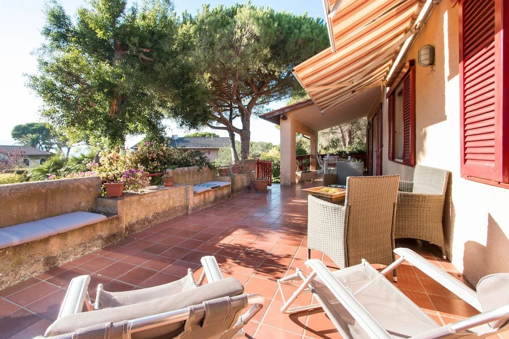Villa Giolù a pochi passi dal mare