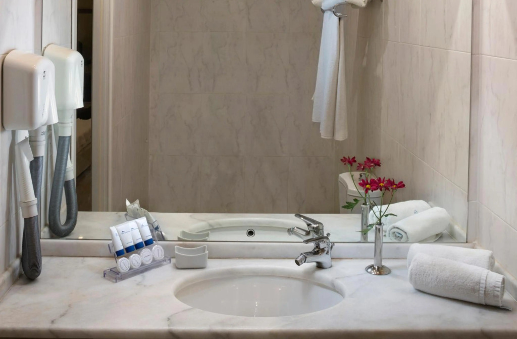 Blue Sea Hotel Alimos