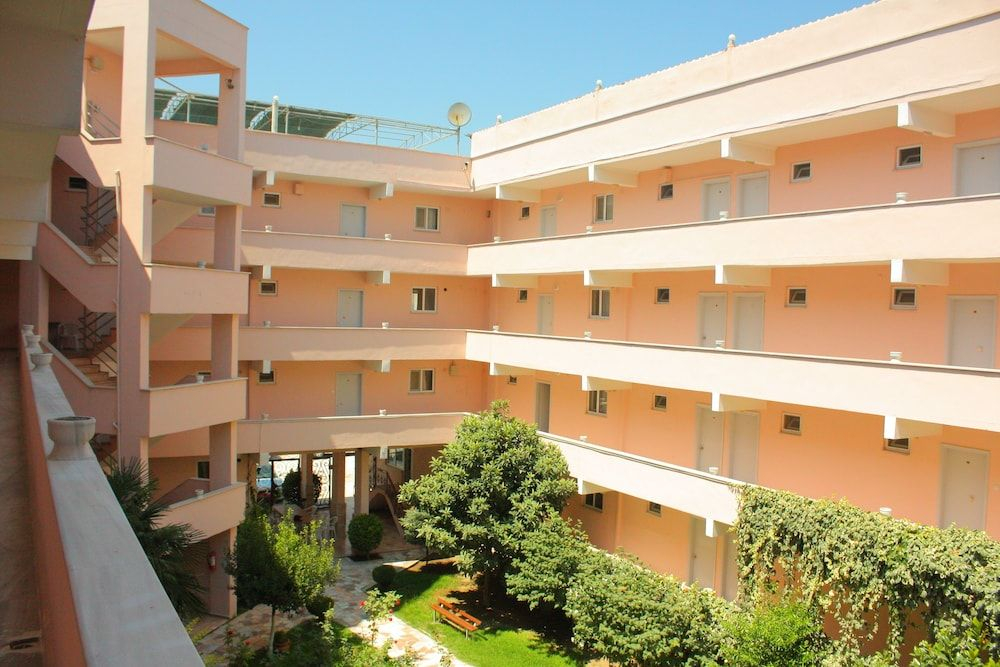 Orçın Apartments