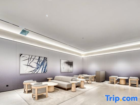 JI Hotel (Ningbo Yinxiangcheng Qianhunan Road Subway Station)