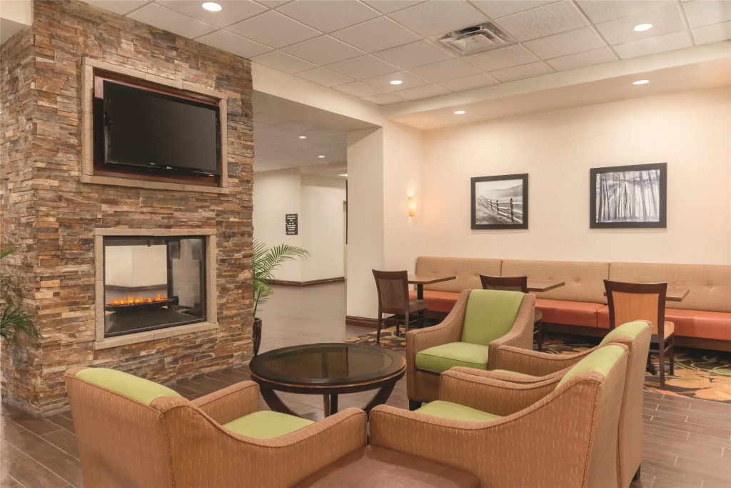 Hampton Inn by Hilton Edmonton South