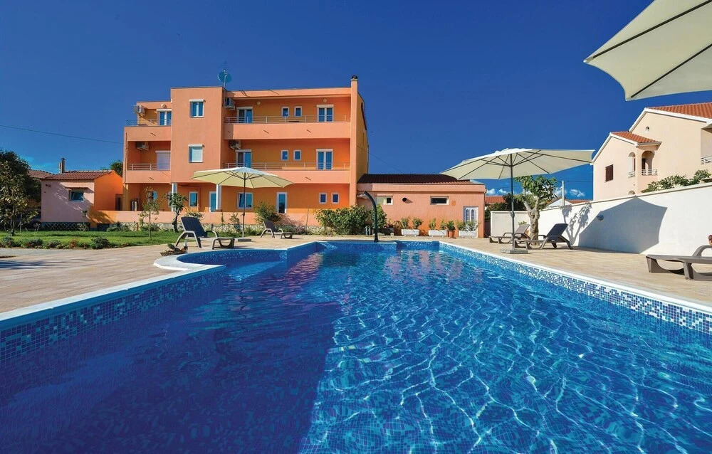 Nice Home in Privlaka With Wifi and 1 Bedrooms