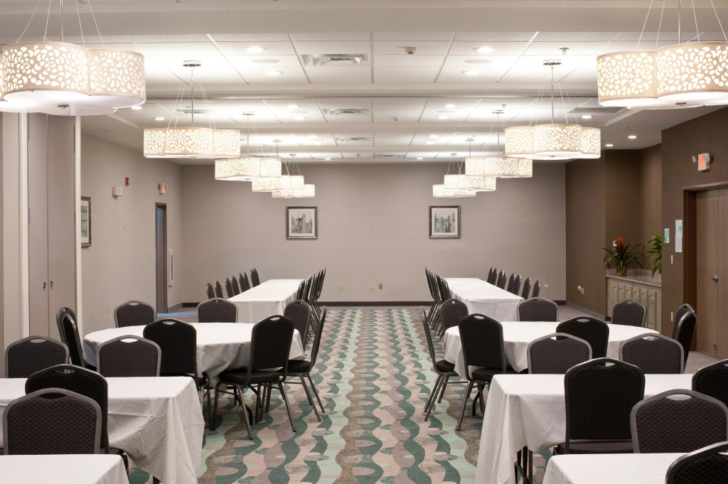 Holiday Inn Guin by IHG
