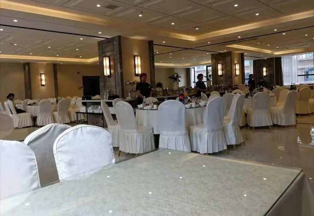 Heqi Hotel