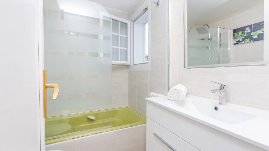 Montemare in Blanes with 5 bedrooms and 3 bathrooms