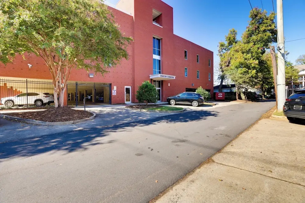 Tuscaloosa Condo: Steps to Bryant-denny Stadium!