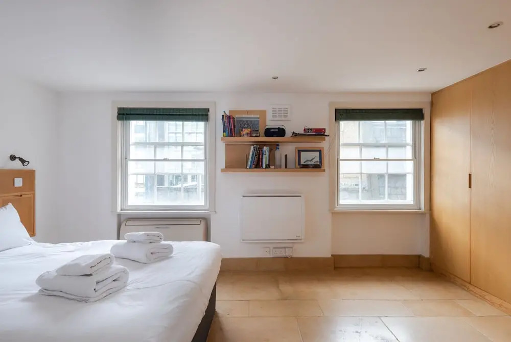 Perfectly Placed Central London Flat for 2