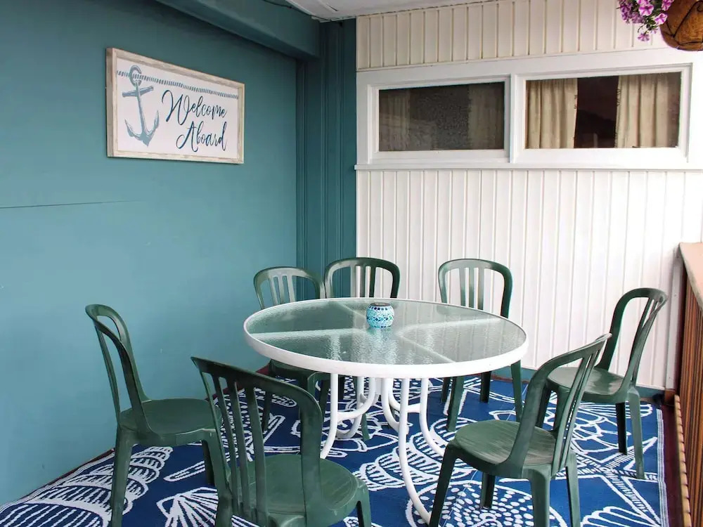 The Janmere Motel
