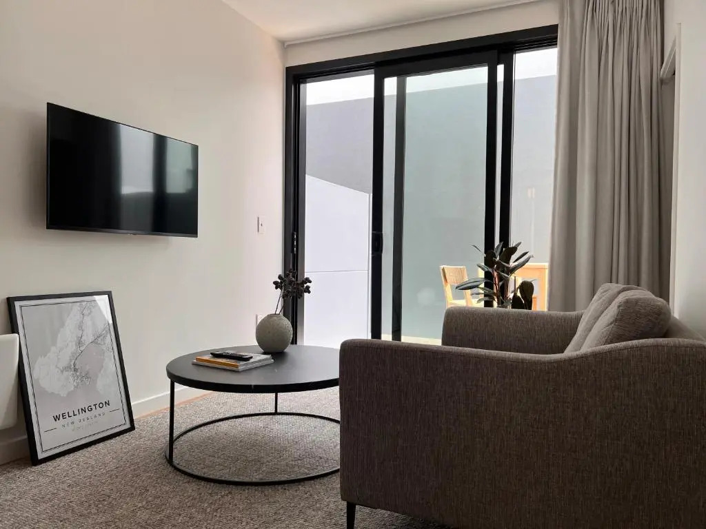 Stylish 2 bedrooms townhouse in Central