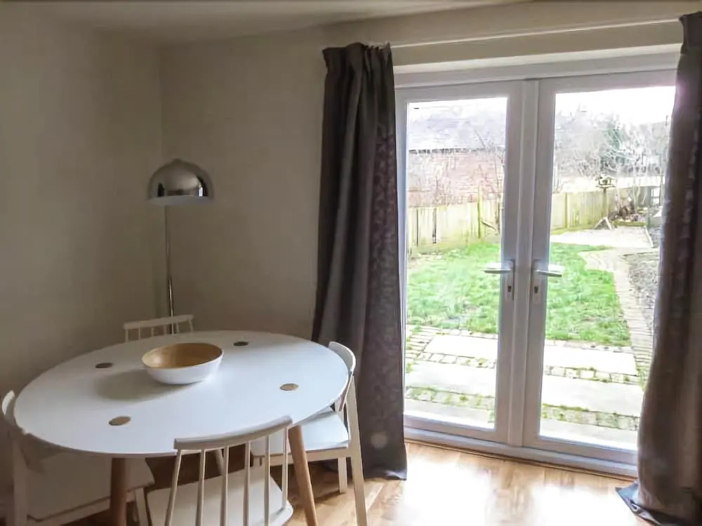 1 Mowbray Court