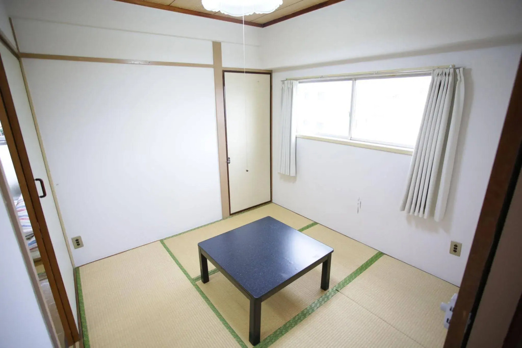 Takano Apartment