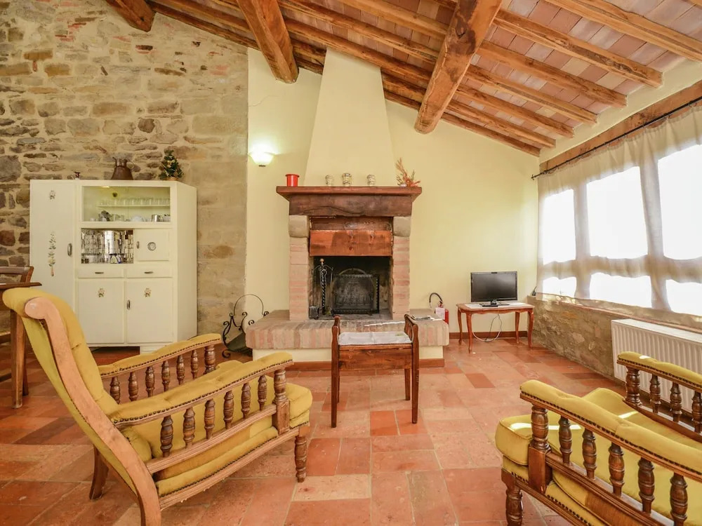 Modern Holiday Home in Monte Santa Maria Tiberina