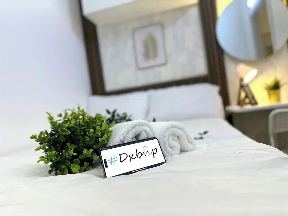 Urban Oasis Partition Room in Al Barsha1